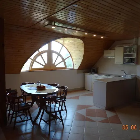 Györök Vendégház Maison d'hôtes Balatongyörök