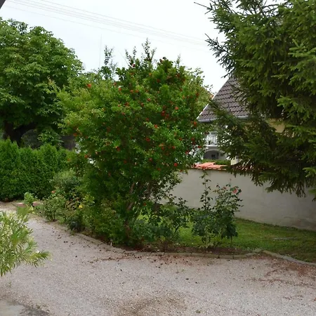 Györök Vendégház Maison d'hôtes Balatongyörök